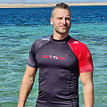 Férfi lycra póló DIVE TEAM MAN, rövid ujjú